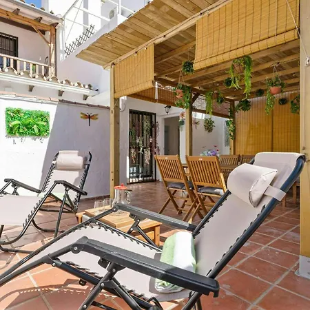 Encantador Piso Andaluz En * Benalmadena